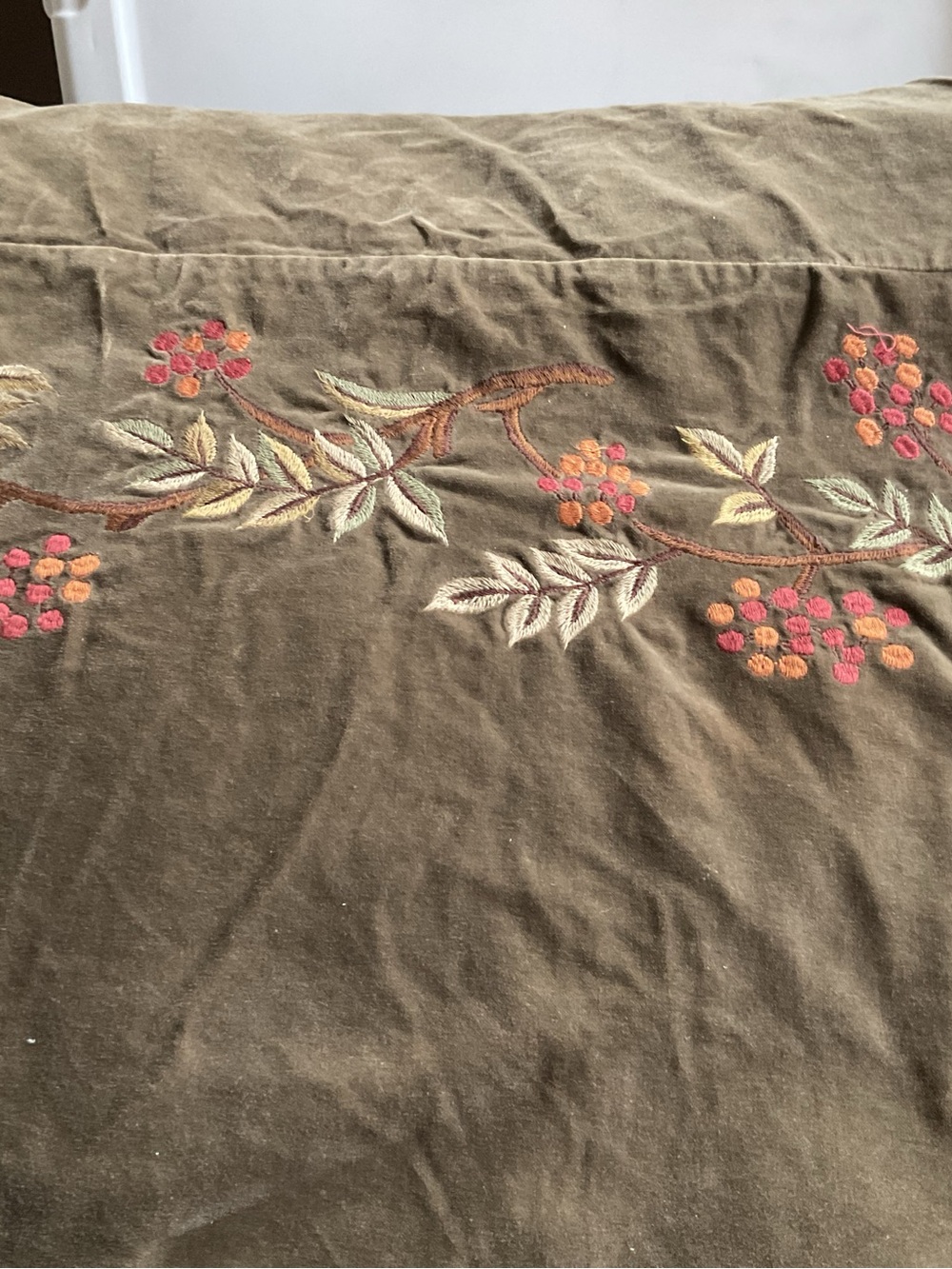 Pottery Barn Velvet Flower Embroidered  Duvet Cover 85”x87”